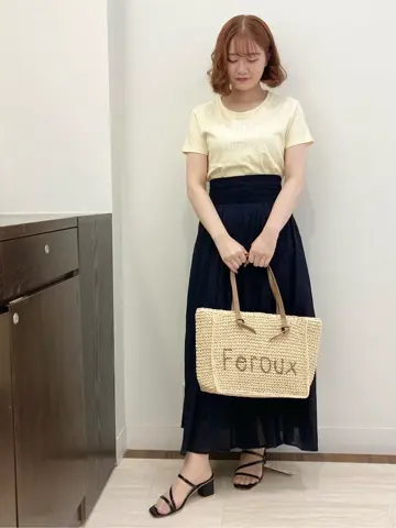 Feroux スタッフ コーディネート画像