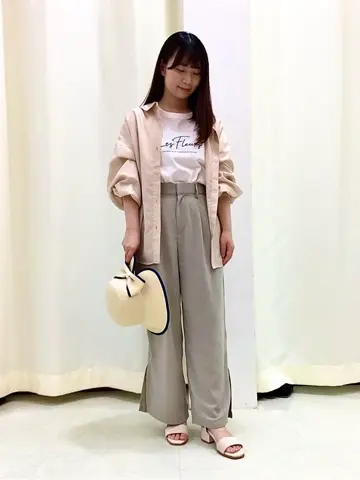 Feroux スタッフ コーディネート画像