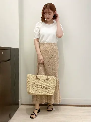 Feroux スタッフ コーディネート画像
