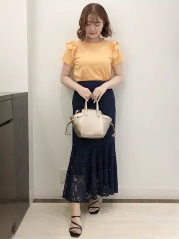 Feroux スタッフ コーディネート画像