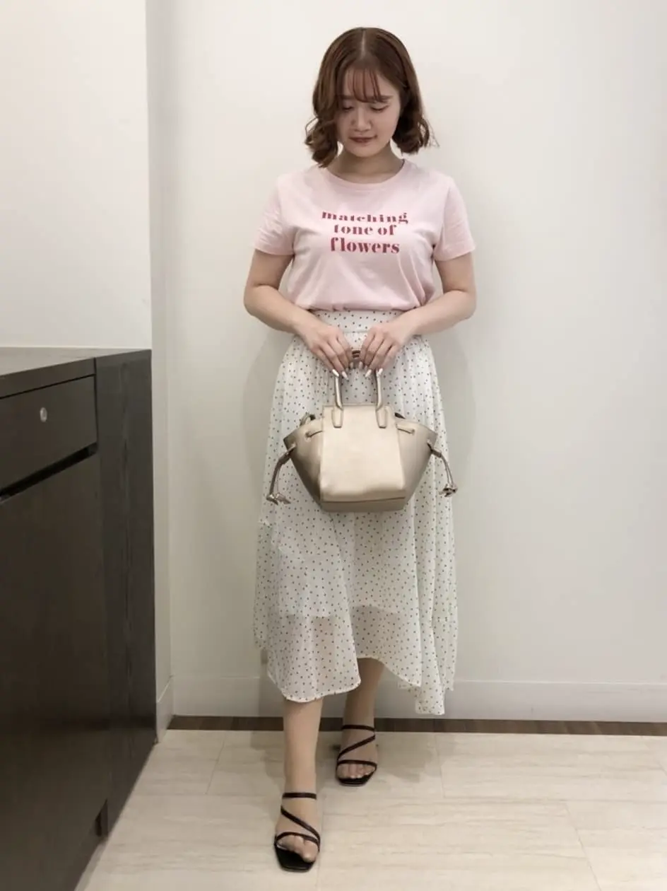 Feroux スタッフ コーディネート画像