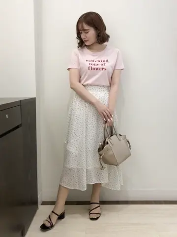 Feroux スタッフ コーディネート画像