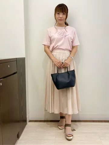 Feroux スタッフ コーディネート画像