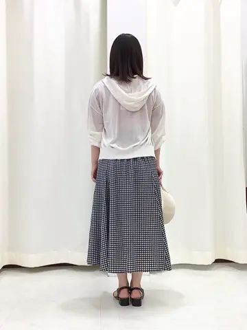 Feroux スタッフ コーディネート画像