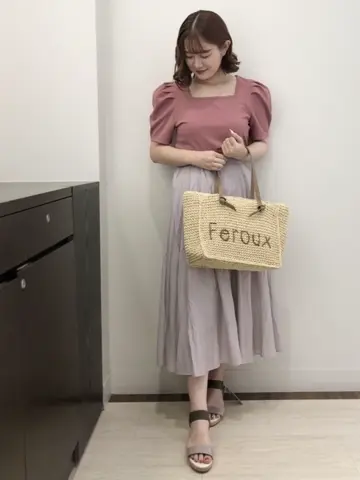 Feroux スタッフ コーディネート画像