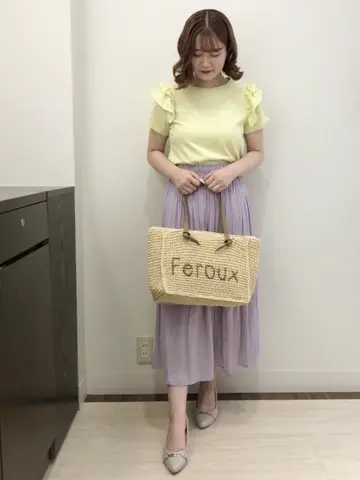 Feroux スタッフ コーディネート画像