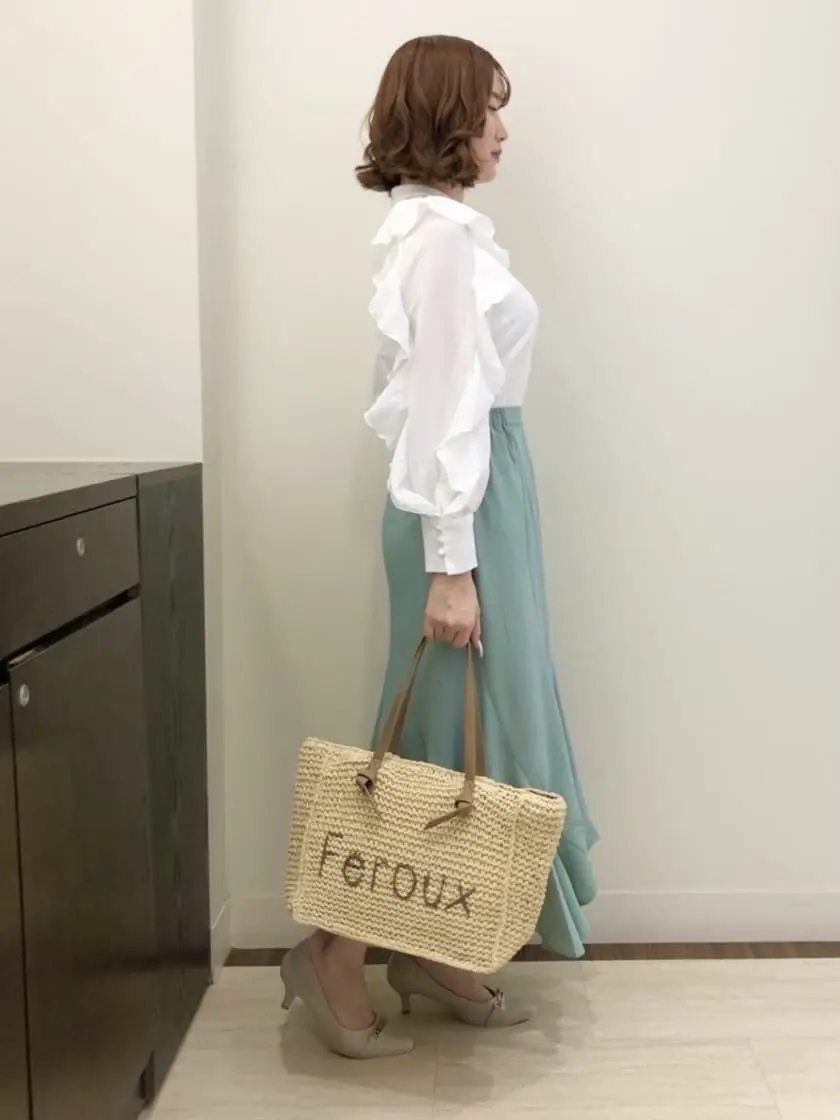 Feroux スタッフ コーディネート画像