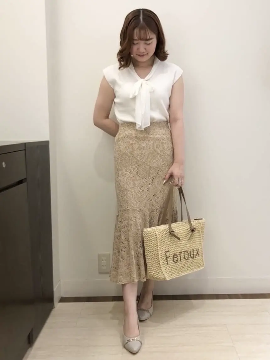 Feroux スタッフ コーディネート画像