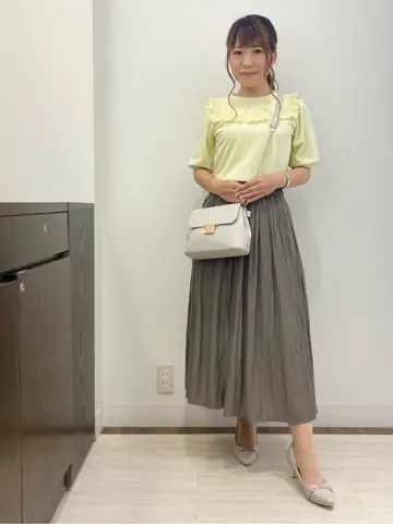 Feroux スタッフ コーディネート画像