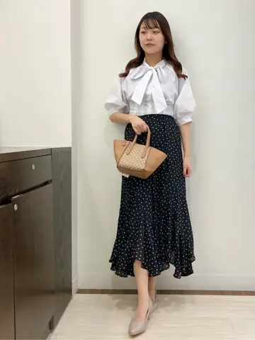 Feroux スタッフ コーディネート画像