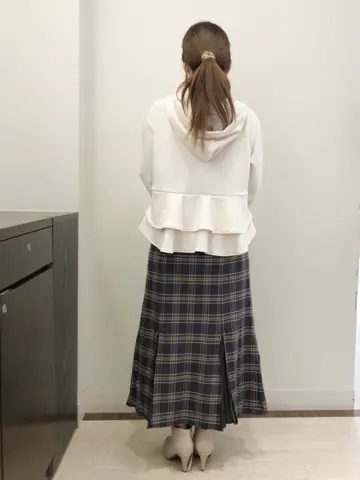 Feroux スタッフ コーディネート画像