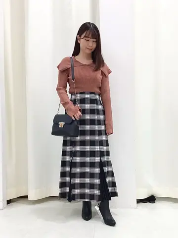 Feroux スタッフ コーディネート画像