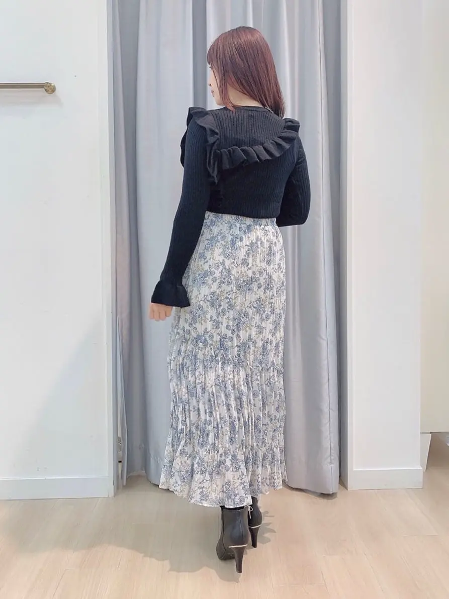 Feroux スタッフ コーディネート画像