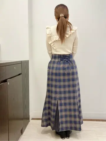 Feroux スタッフ コーディネート画像