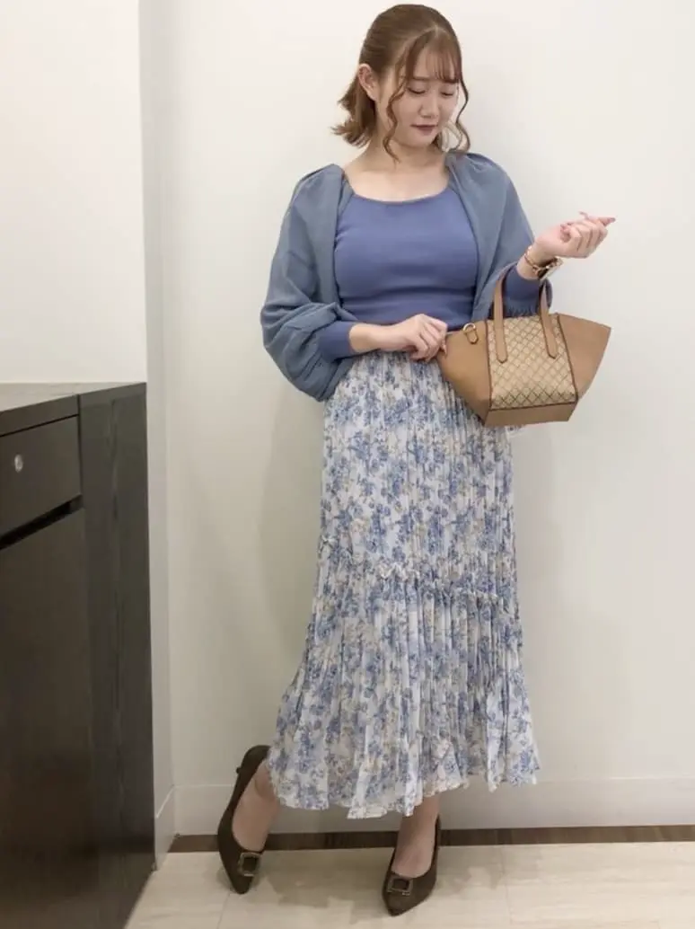 Feroux スタッフ コーディネート画像