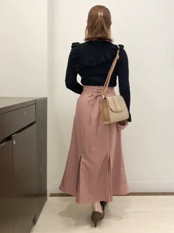 Feroux スタッフ コーディネート画像