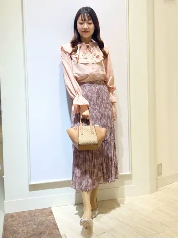 Feroux スタッフ コーディネート画像