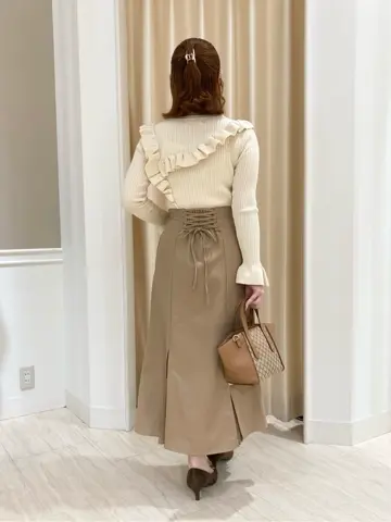 Feroux スタッフ コーディネート画像