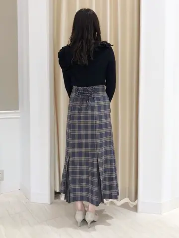 Feroux スタッフ コーディネート画像