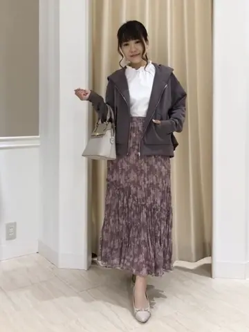 Feroux スタッフ コーディネート画像