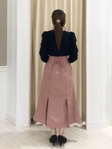 Feroux スタッフ コーディネート画像