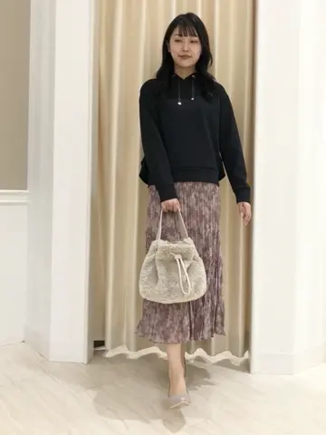 Feroux スタッフ コーディネート画像