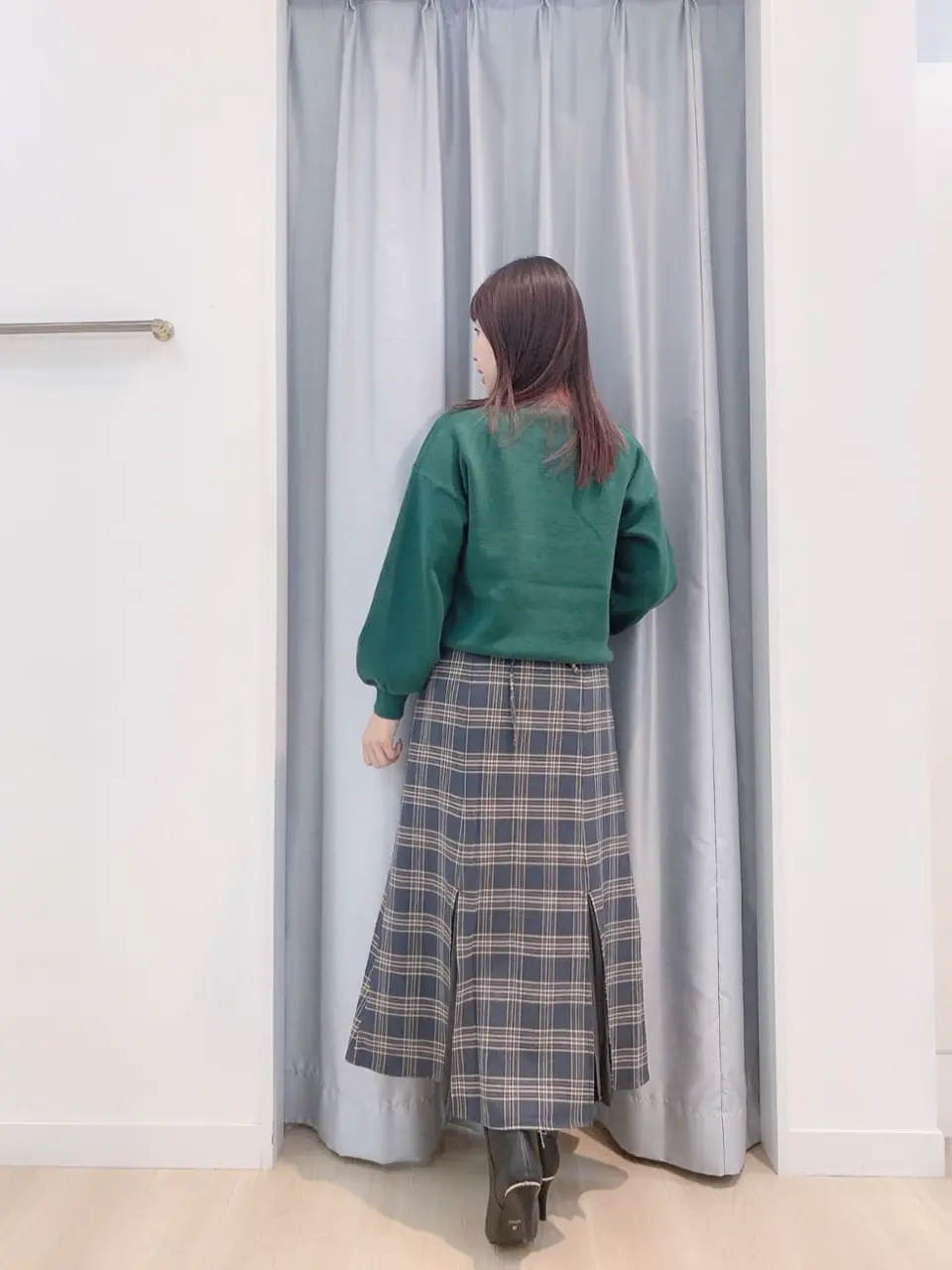 Feroux スタッフ コーディネート画像