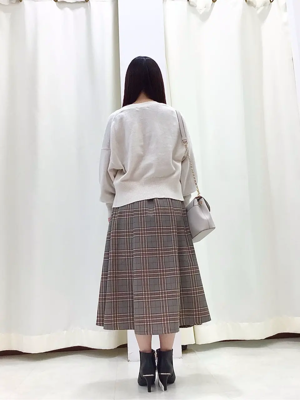 Feroux スタッフ コーディネート画像