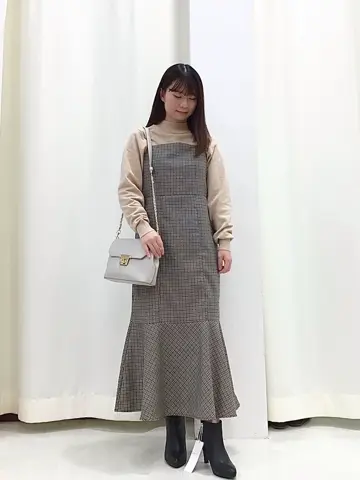 Feroux スタッフ コーディネート画像