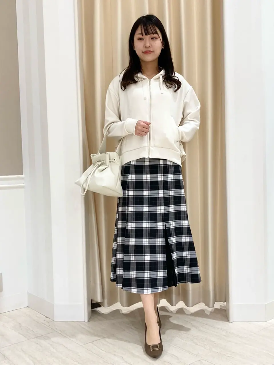 Feroux スタッフ コーディネート画像