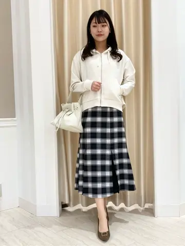 Feroux スタッフ コーディネート画像