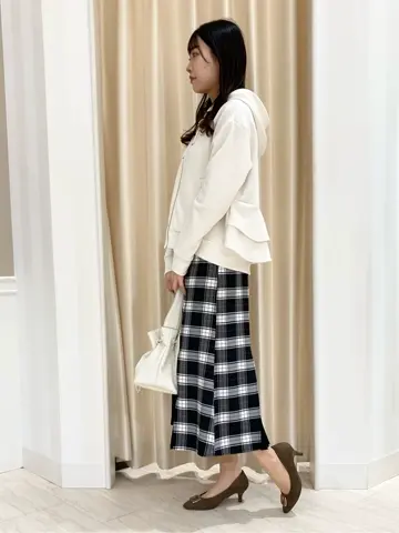 Feroux スタッフ コーディネート画像