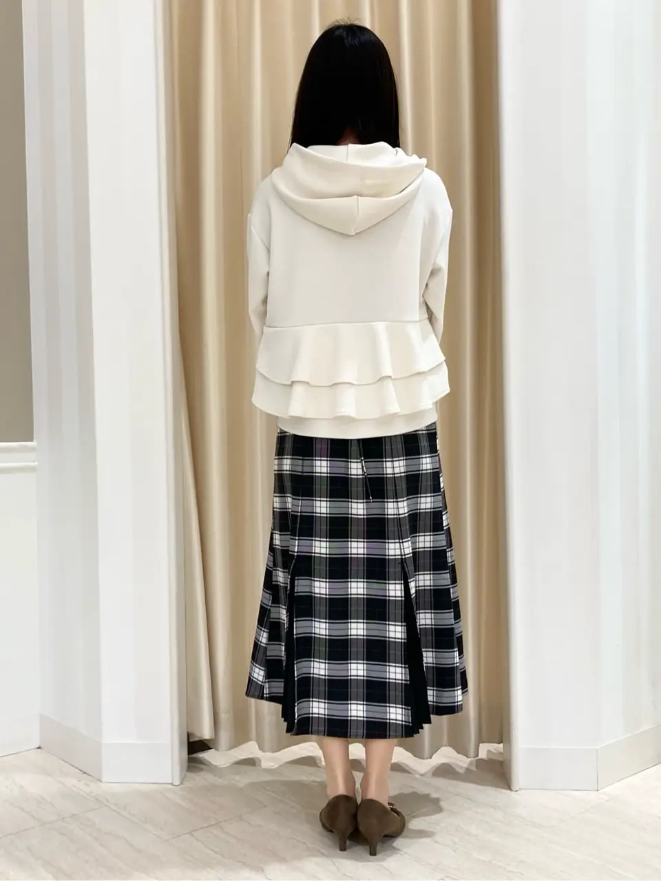 Feroux スタッフ コーディネート画像