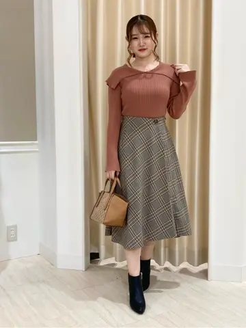 Feroux スタッフ コーディネート画像