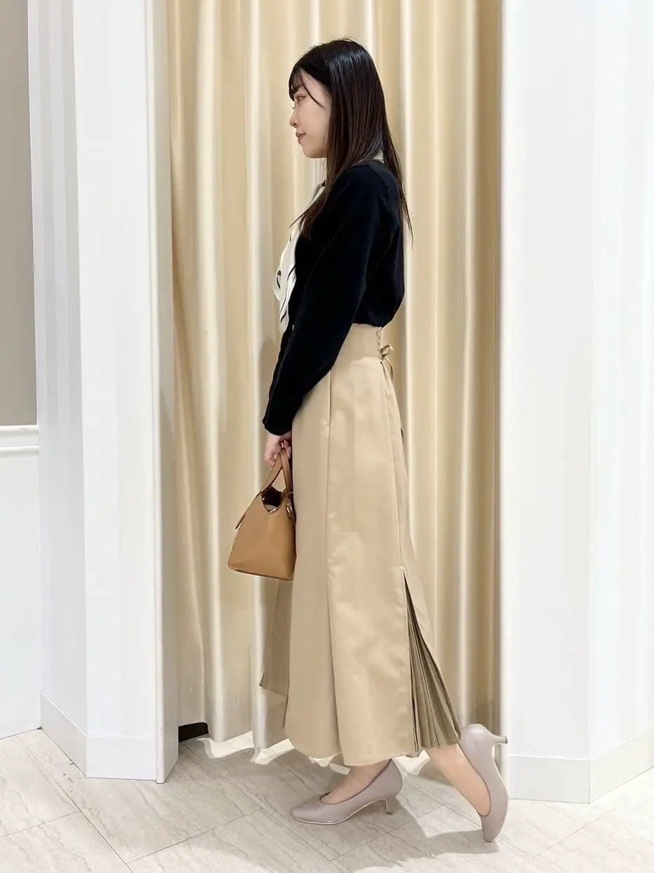 Feroux スタッフ コーディネート画像