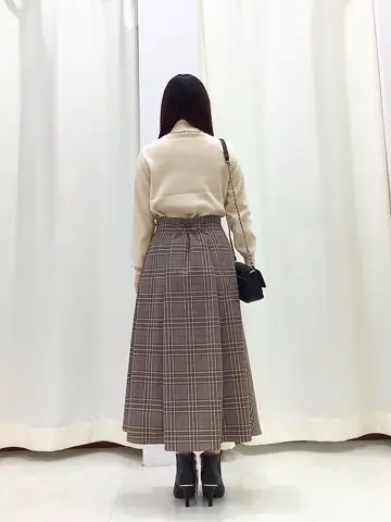 Feroux スタッフ コーディネート画像