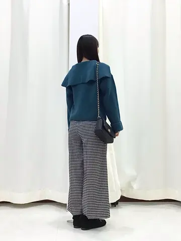 Feroux スタッフ コーディネート画像