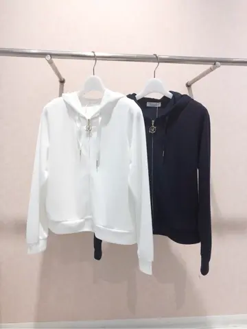 Feroux スタッフ コーディネート画像