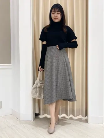 Feroux スタッフ コーディネート画像