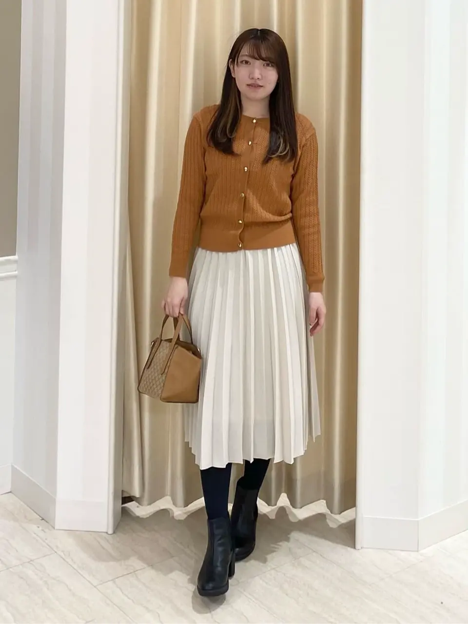 Feroux スタッフ コーディネート画像