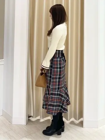 Feroux スタッフ コーディネート画像