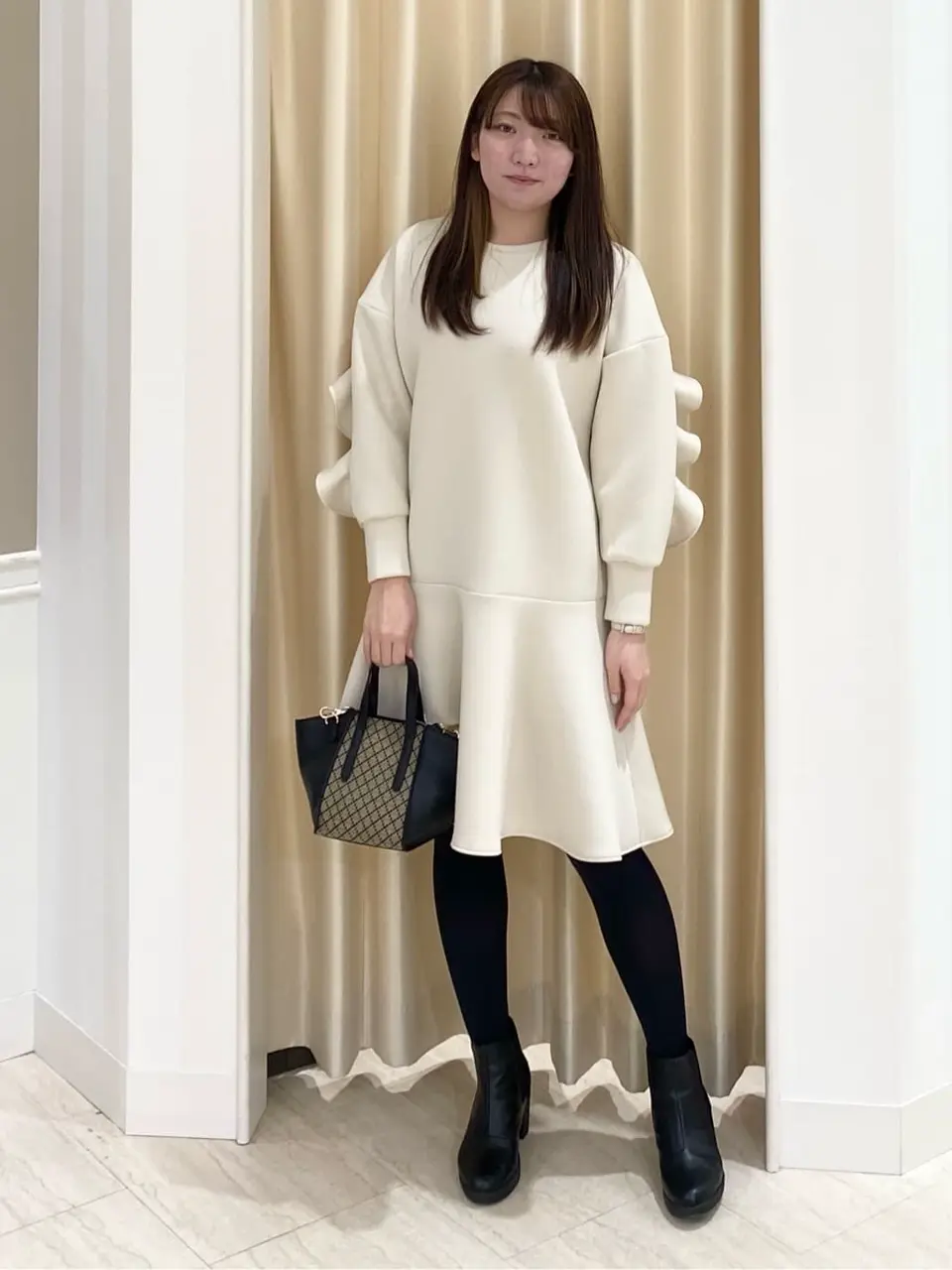 Feroux スタッフ コーディネート画像