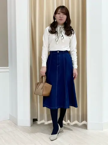 Feroux スタッフ コーディネート画像