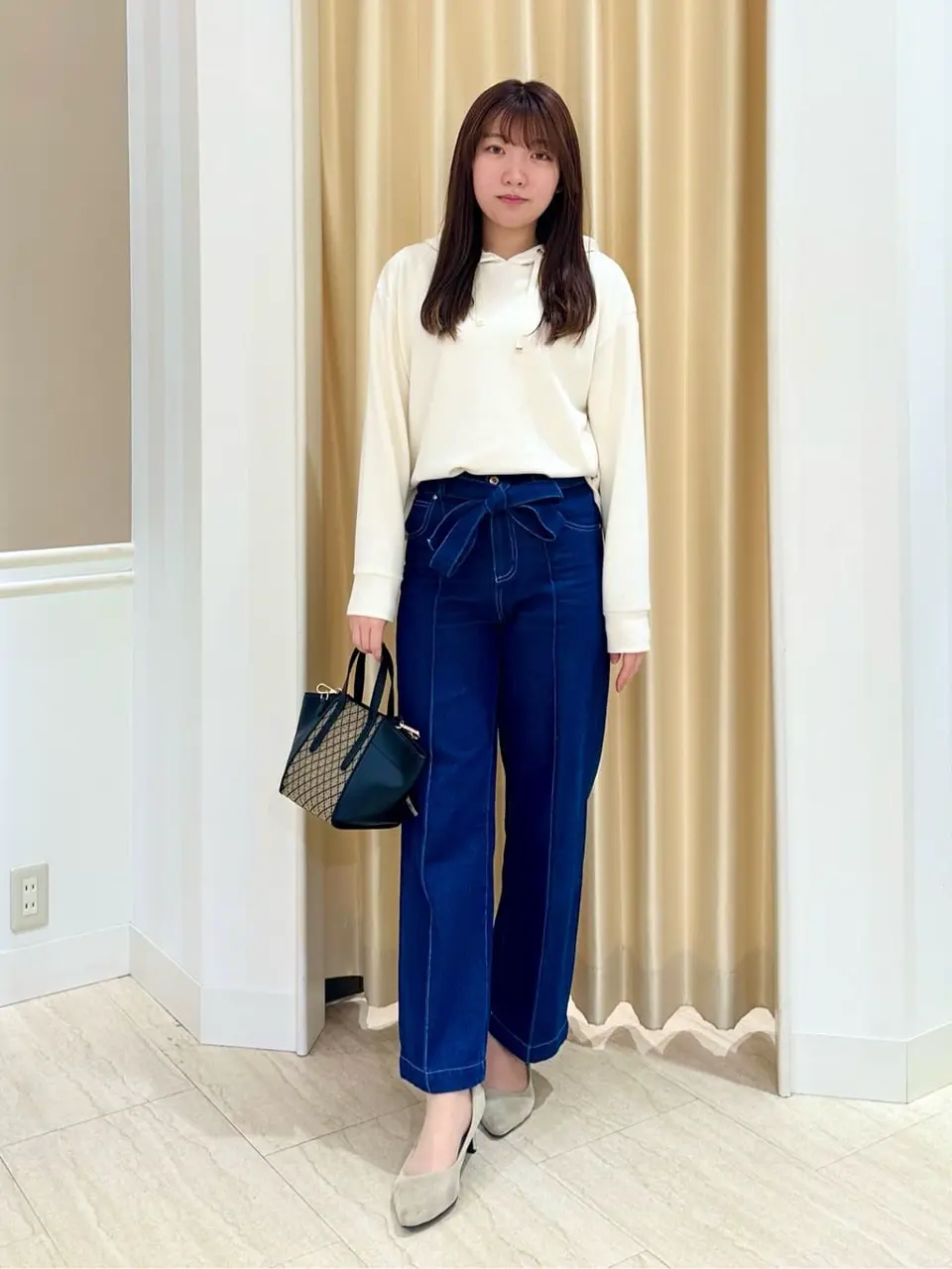 Feroux スタッフ コーディネート画像