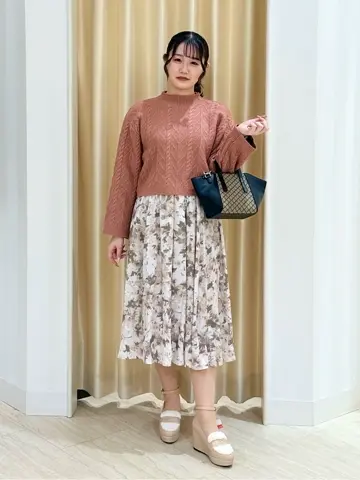 Feroux スタッフ コーディネート画像