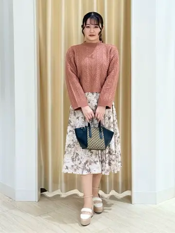 Feroux スタッフ コーディネート画像