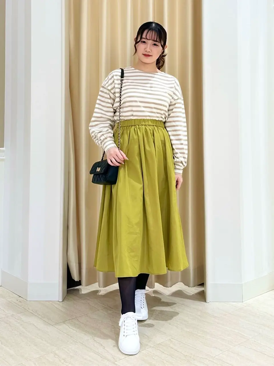 Feroux スタッフ コーディネート画像