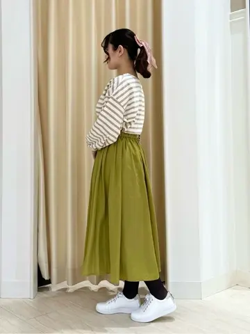 Feroux スタッフ コーディネート画像