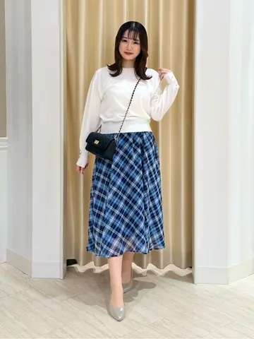 Feroux スタッフ コーディネート画像