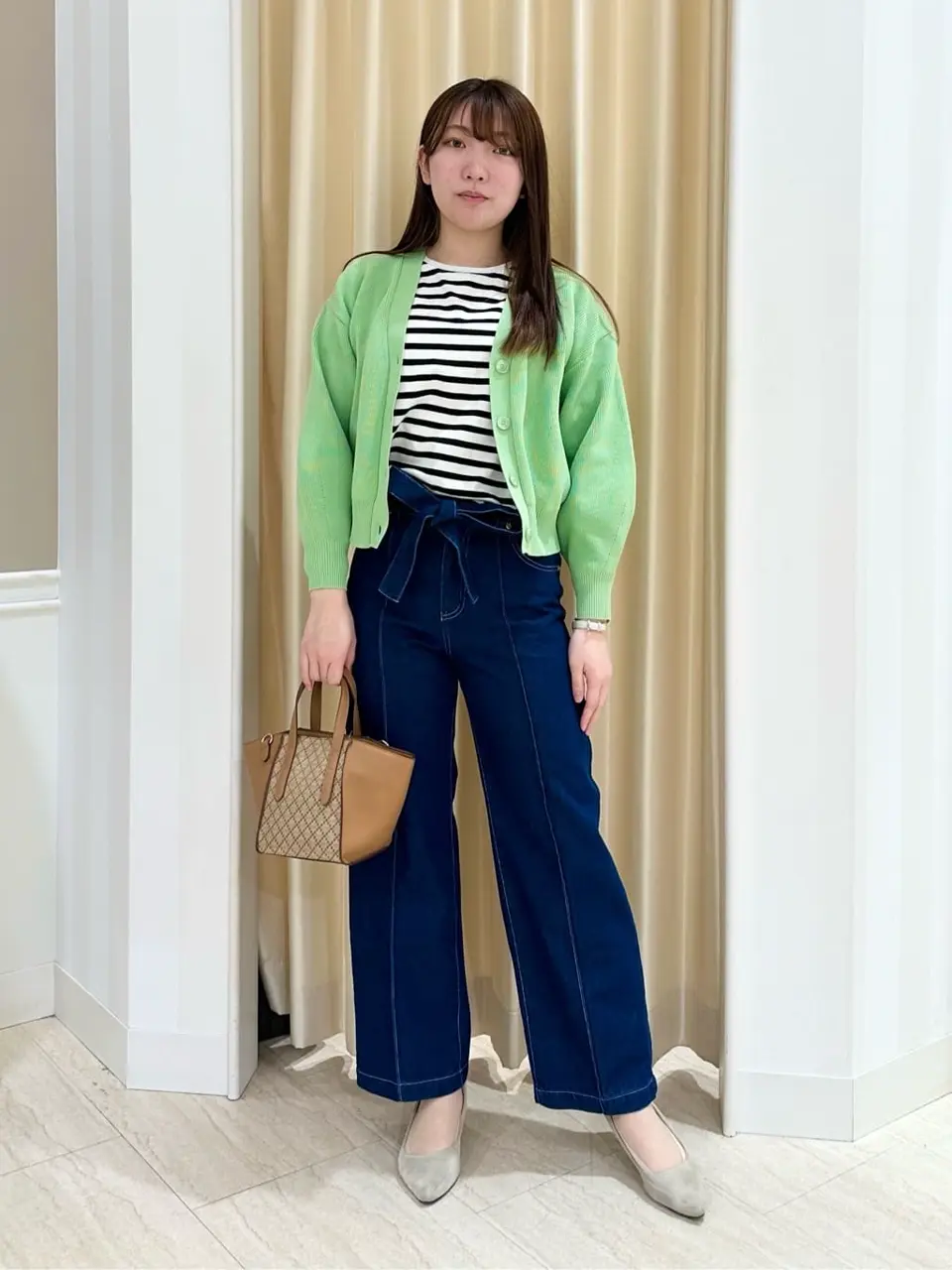 Feroux スタッフ コーディネート画像